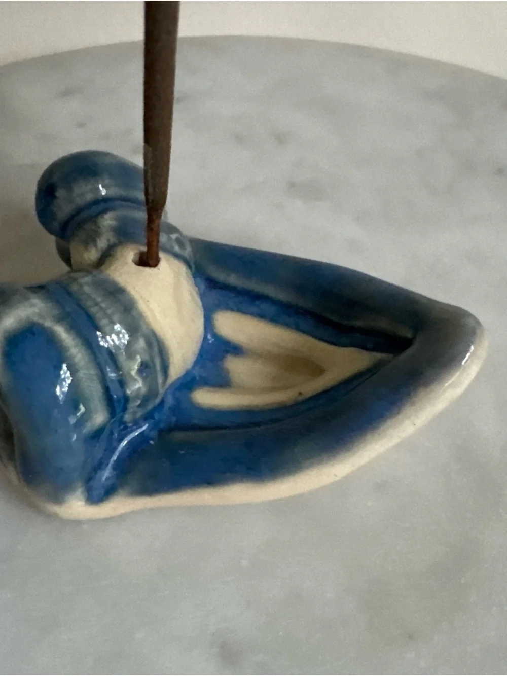 Vintage Leaf Incense Holder - Blue & White Design